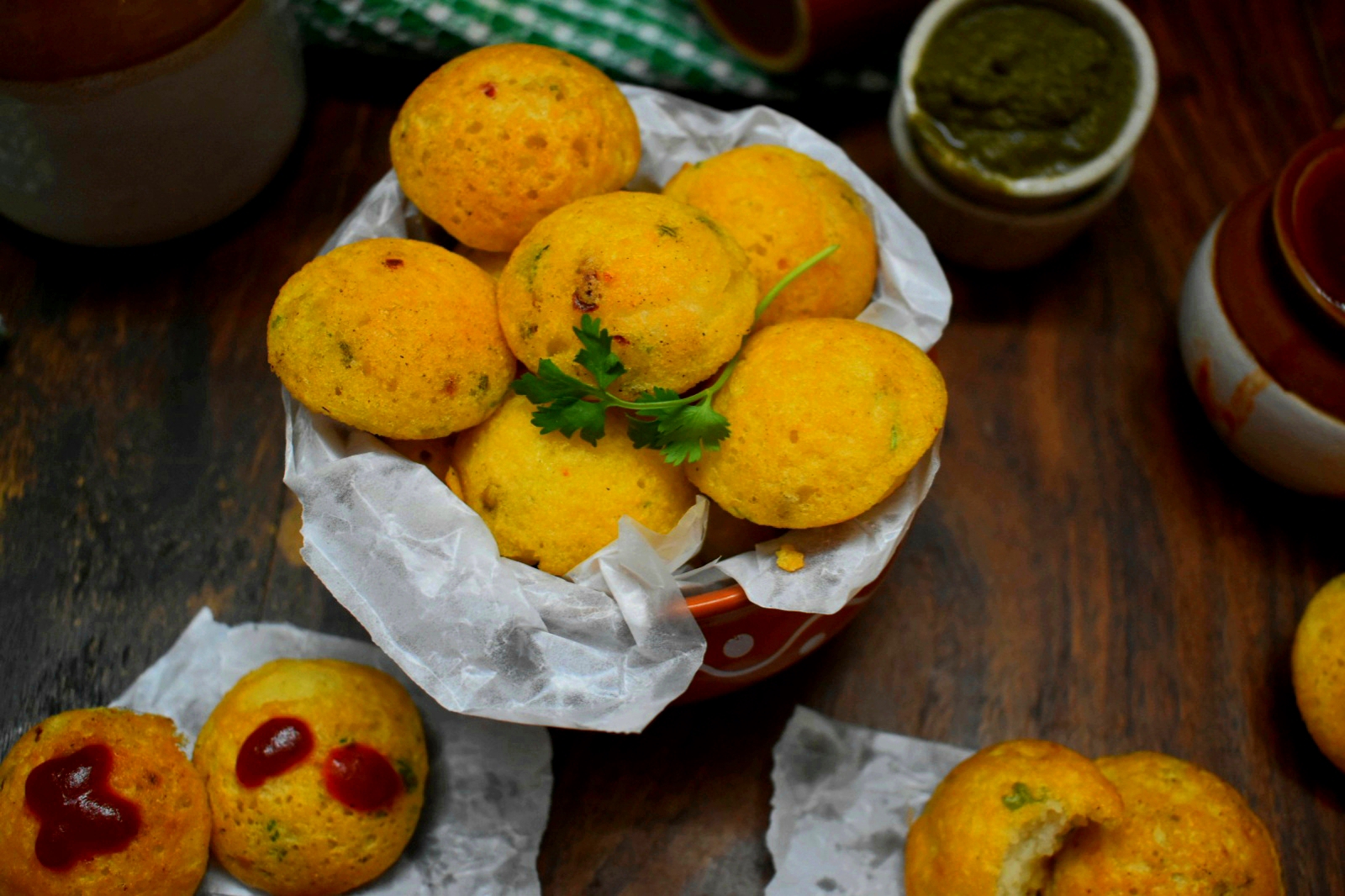 indian breakfast recipes - idli pakoda